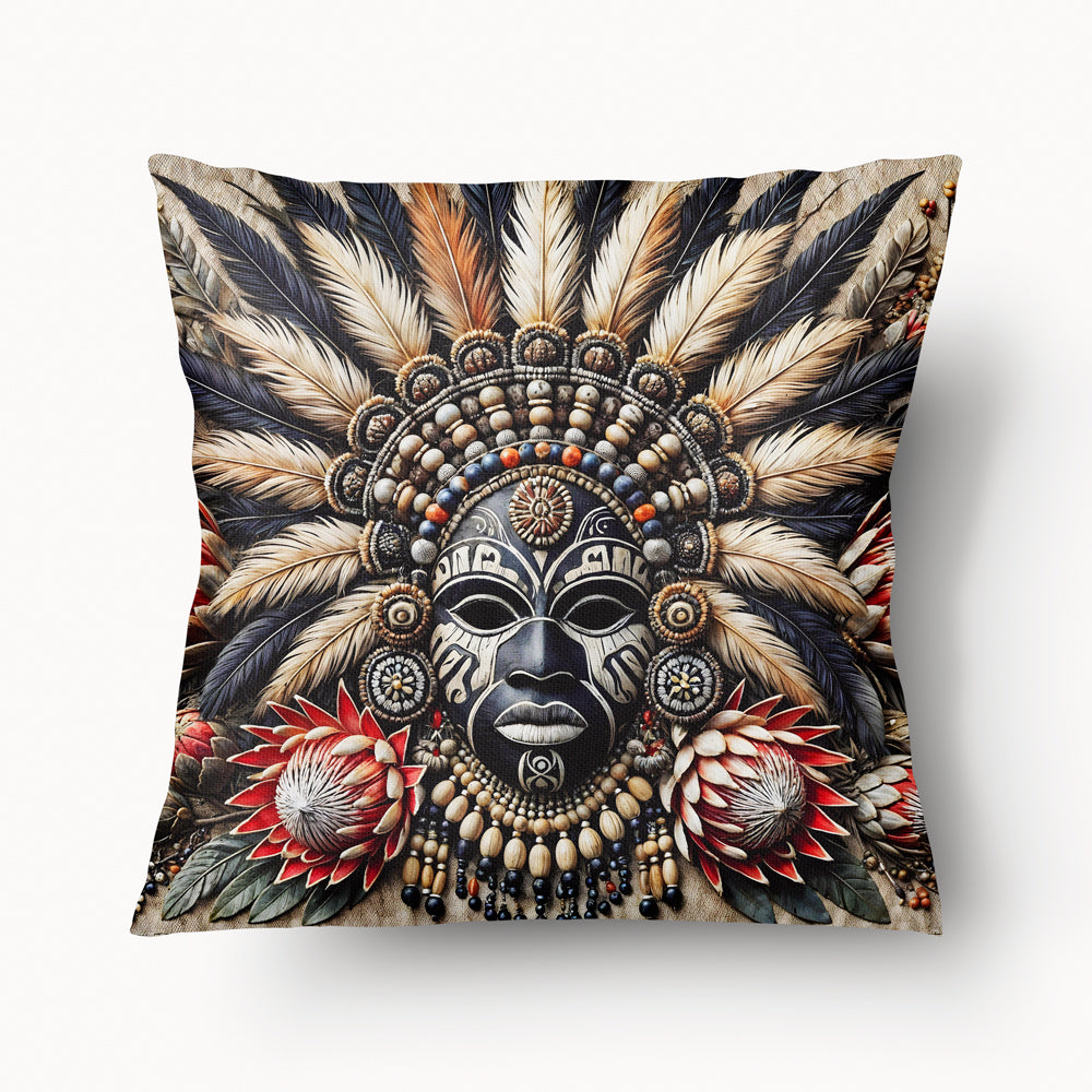 Housse de Coussin AFRIQUE Mzelle Design - Masque africain avec des plumes, des perles, des motifs tribaux et des fleurs