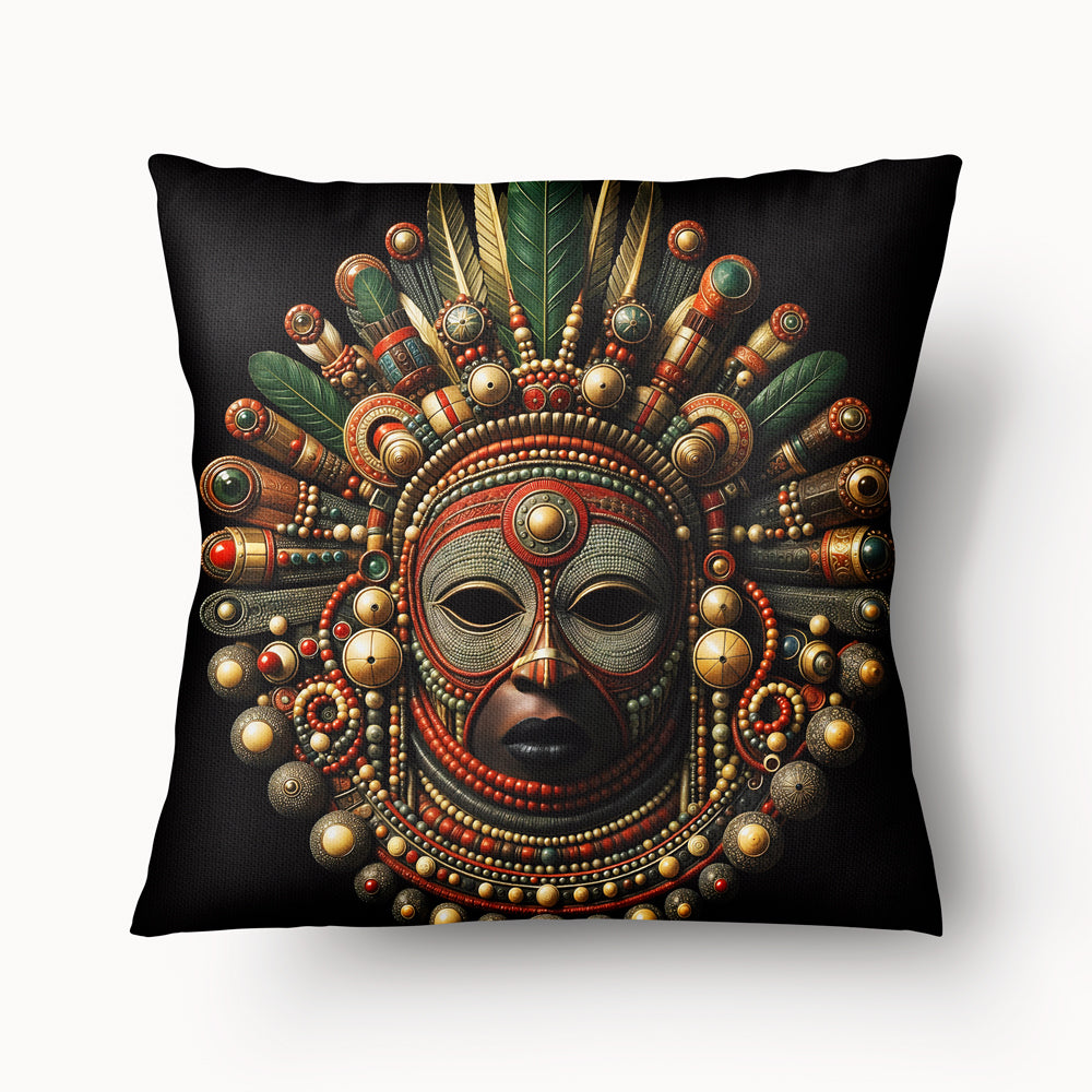 Housse de Coussin AFRIQUE Mzelle design -  Masque africain orné d'une Parure de plume et de perles sur fond noir
