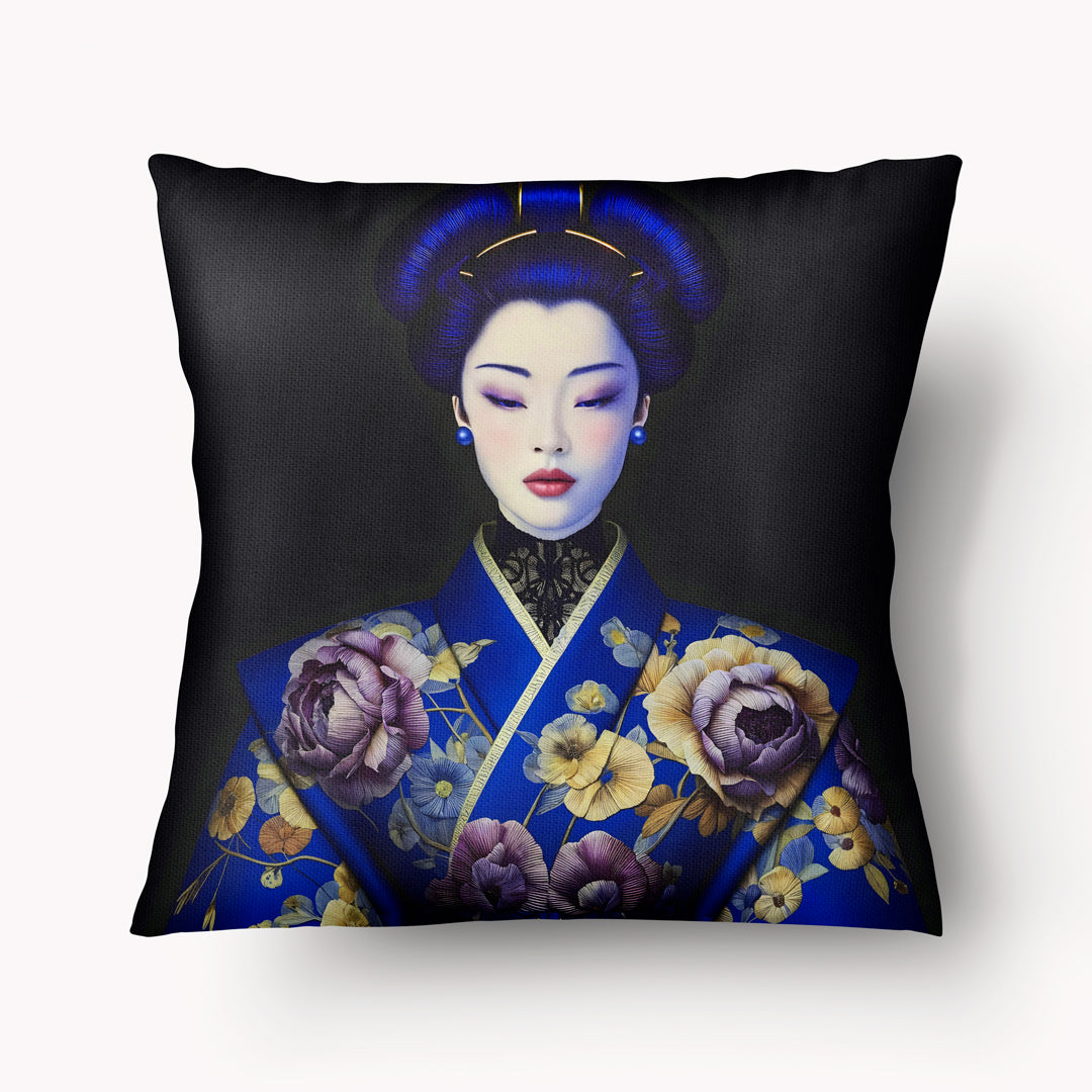 Housse de Coussin ASIE - Portrait de geisha en kimono bleu brodé sur fond noir Mzelle design