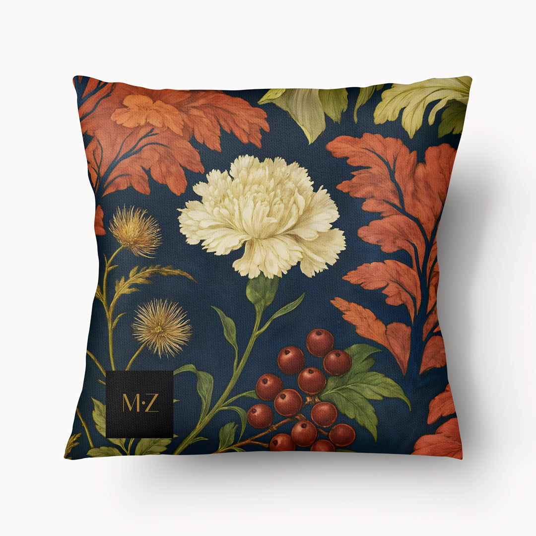 Housse de coussin floral, alliance entre imaginaire mythologique et art décoratif.