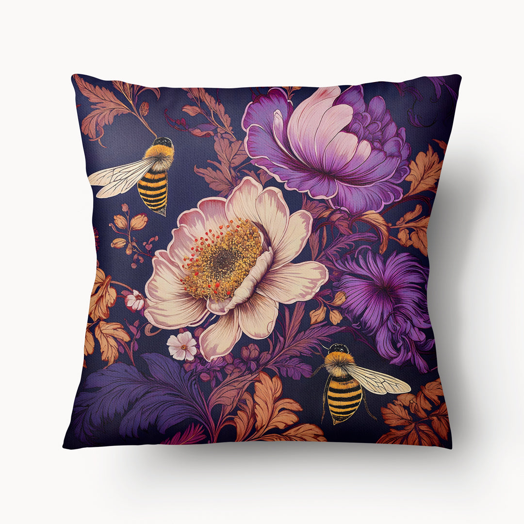 Housse de Coussin FLORAL - Duo d'abeilles stylisées au milieu du Jardin Du Puisaye fond Violet mzelle design