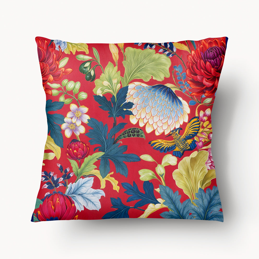 Housse de Coussin artistique FLORAL - Motif de Jardin Fantaisie Médiévale fond Rouge avec un oiseau hupé Mzelle design