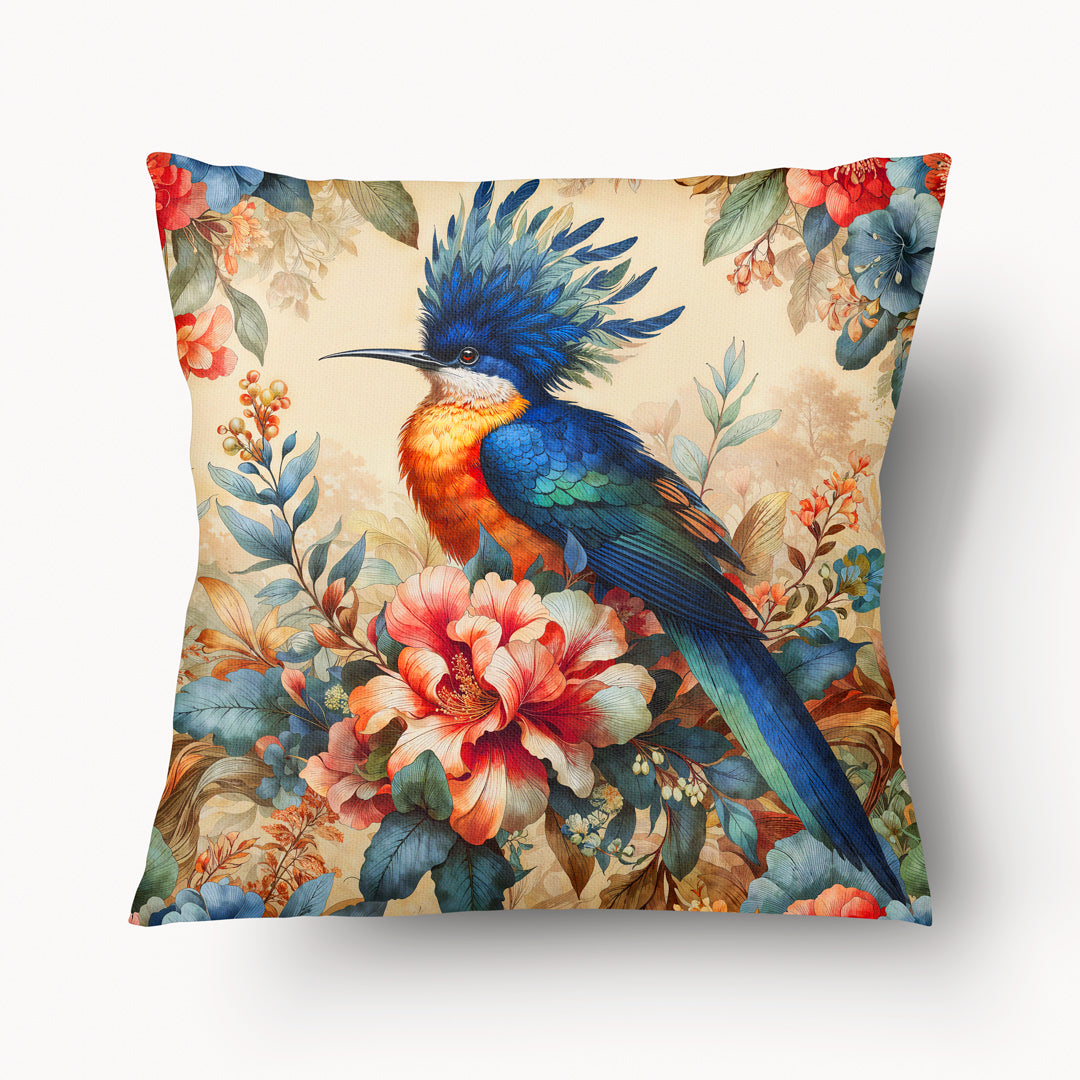 Coussin décoration intérieur motif OISEAUX Mzelle Design - Un oiseau en aquarelle au plumage coloré sur fond de fleurs beige et bleu
