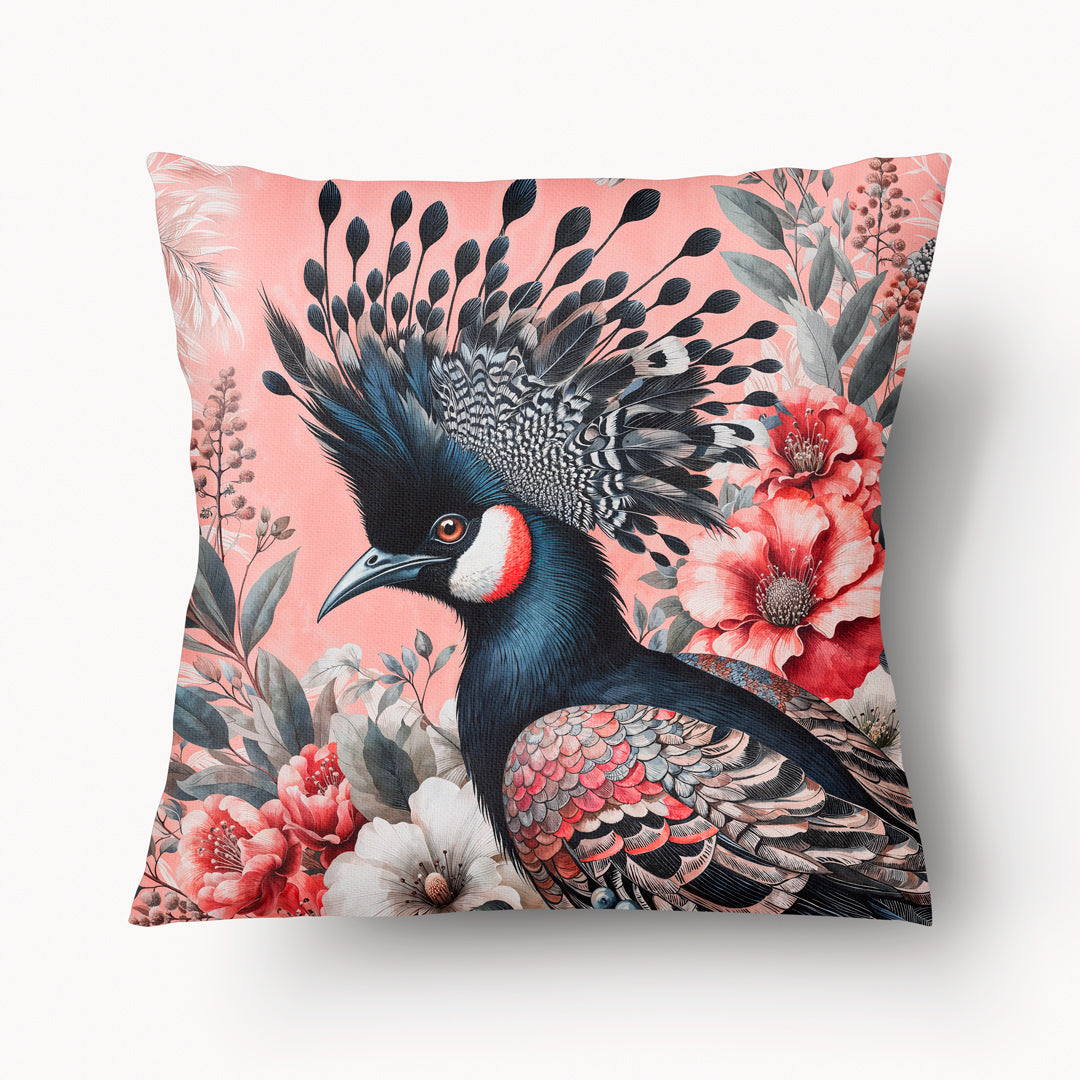 Coussin décoration intérieur motif OISEAUX Mzelle Design - Un oiseau en aquarelle au plumage coloré sur fond de fleurs rose et noir