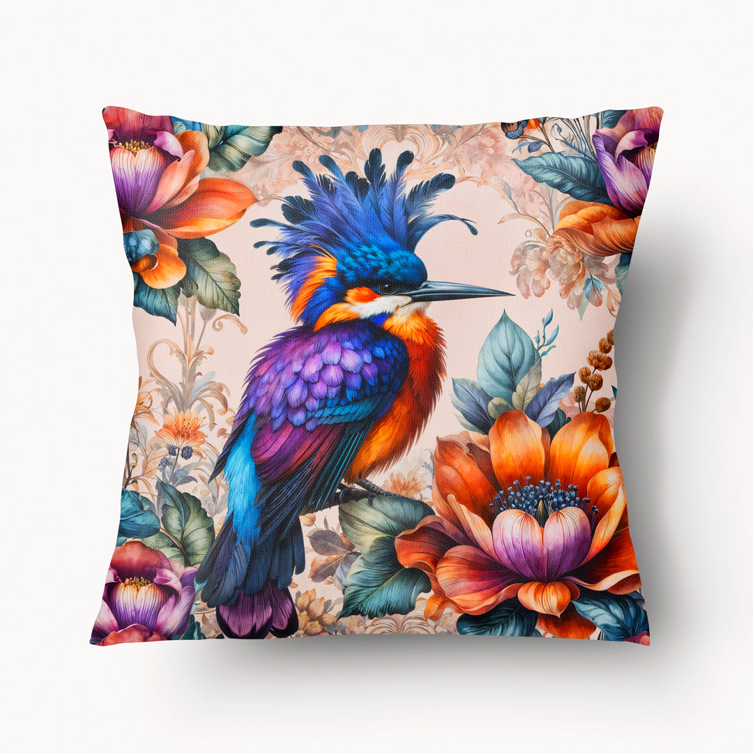 Coussin décoration intérieur motif OISEAUX Mzelle Design - Un oiseau en aquarelle au plumage coloré sur fond de fleurs violet bleu et orange