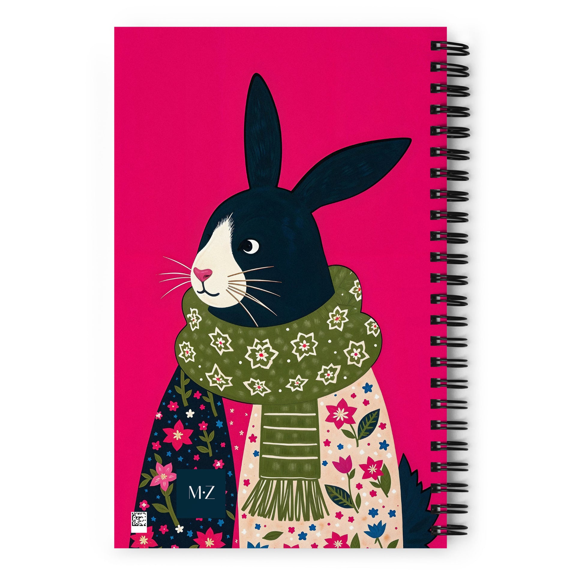 Carnet à spirale A5 MZelle Design Motif illustré moderne de lapins mignons avec une écharpe, recto et verso sur un fond uni rose vif