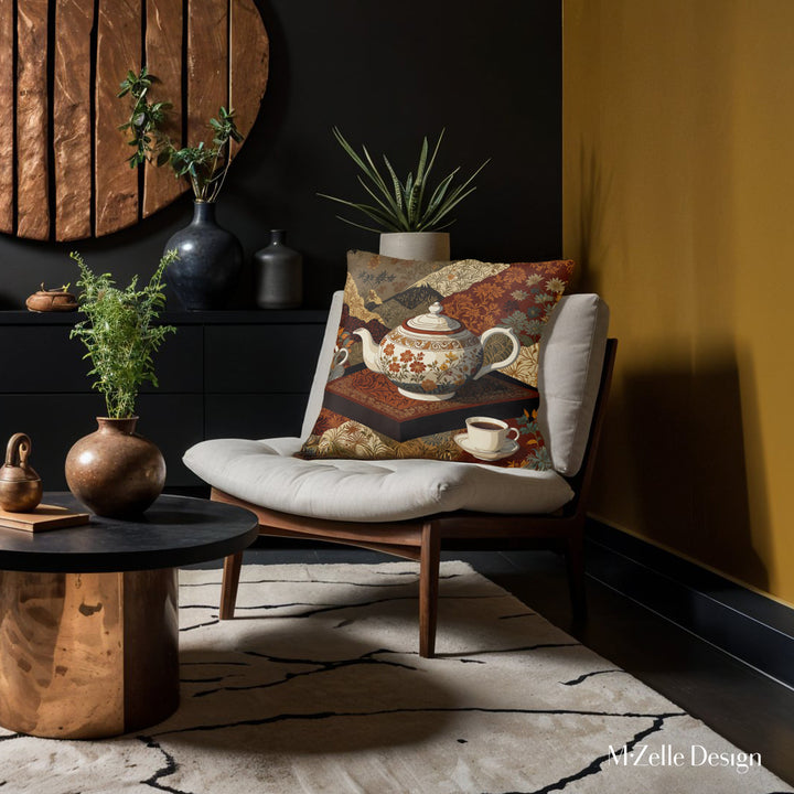 Décoration intérieur avec deux Coussins Mzelle Design, thème japandi imprimé Portrait de Japonaise avec des lunettes et service à Thé tons ocre et beige