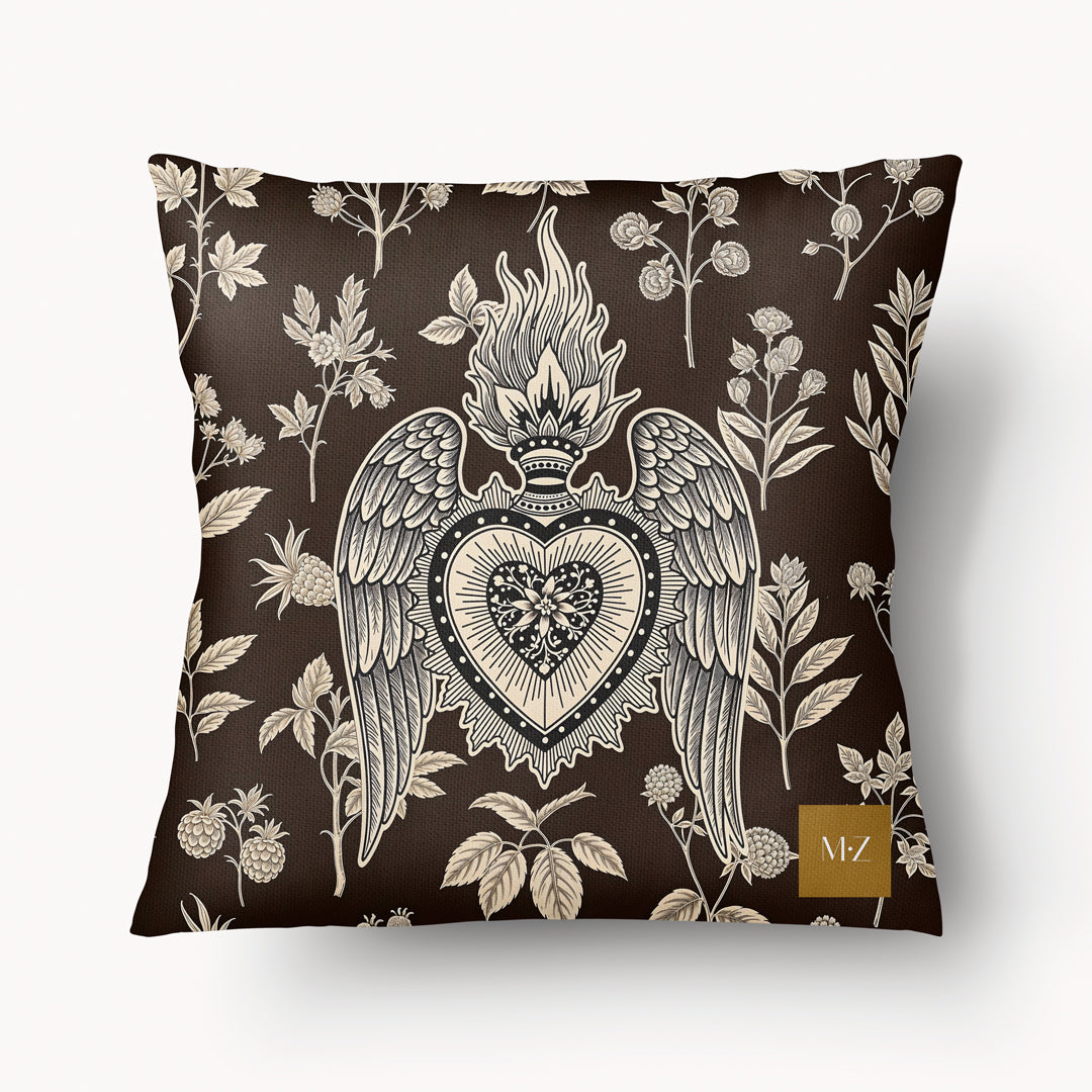Housse de Coussin EX VOTO Mzelle design -  motif liturgique coeur avec une flamme et des ailes sur fond d'herbier marron et écru 
