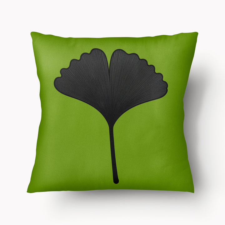 Coussin Mzelle Design, vert noir thème de Décoration Japon avec des Feuilles de Ginkgo stylisées.