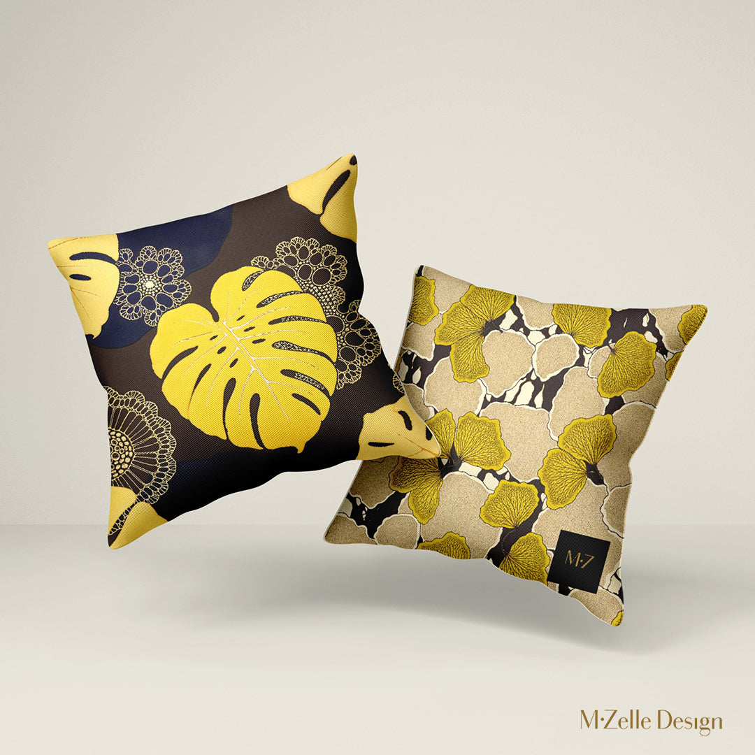 Deux Coussins MZelle Design imprimé de feuilles de Ginkgo Jaune sur fond marron et motifs all over floral écru