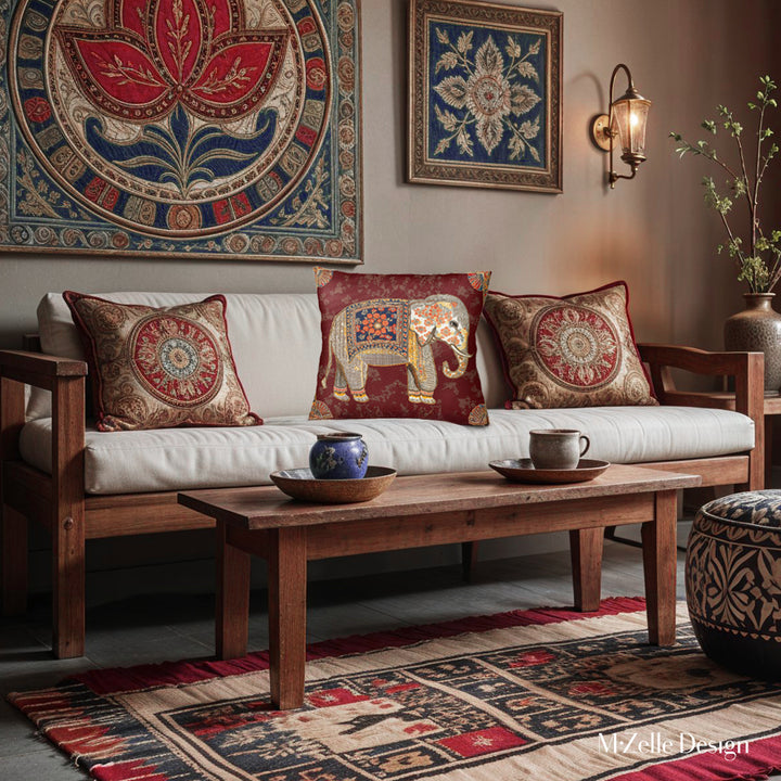 Décoration intérieur Mzelle Design avec un canapé blanc et des coussins rouge et or