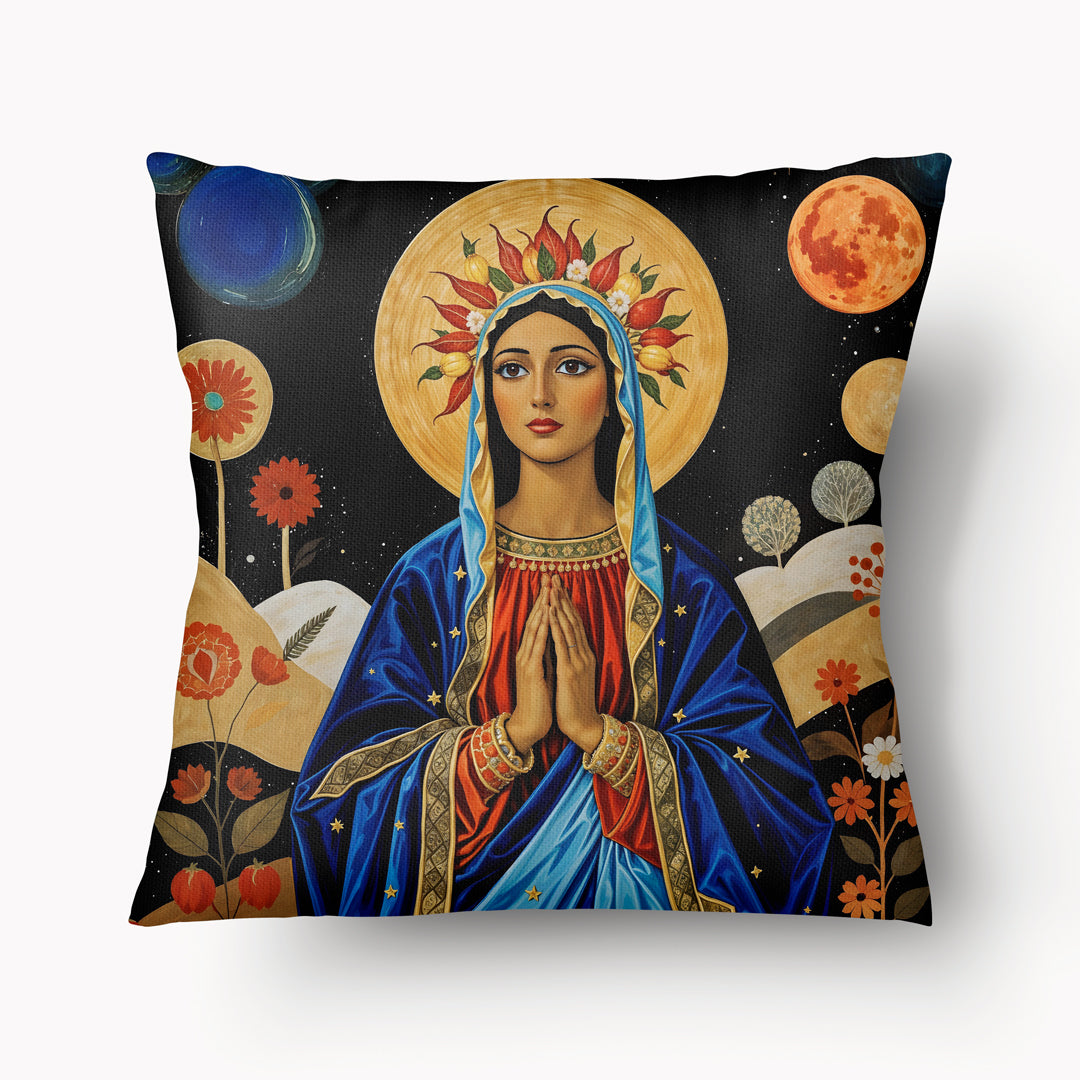 Housse de Coussin Mzelle Design, motif MADONE Vierge Marie style Latine , paysage naif sur fond noir