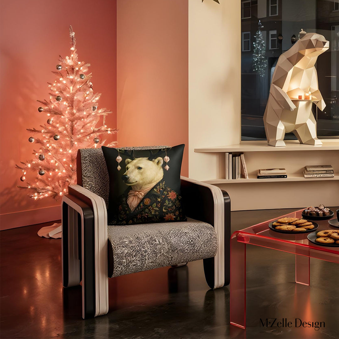 Décoration d'intérieur ambiance Noël, fauteuil avec une Coussin décoratif  Mzelle Design, Ours en costume baroque, originale, motifs poinsettias esprit chic et féerique 