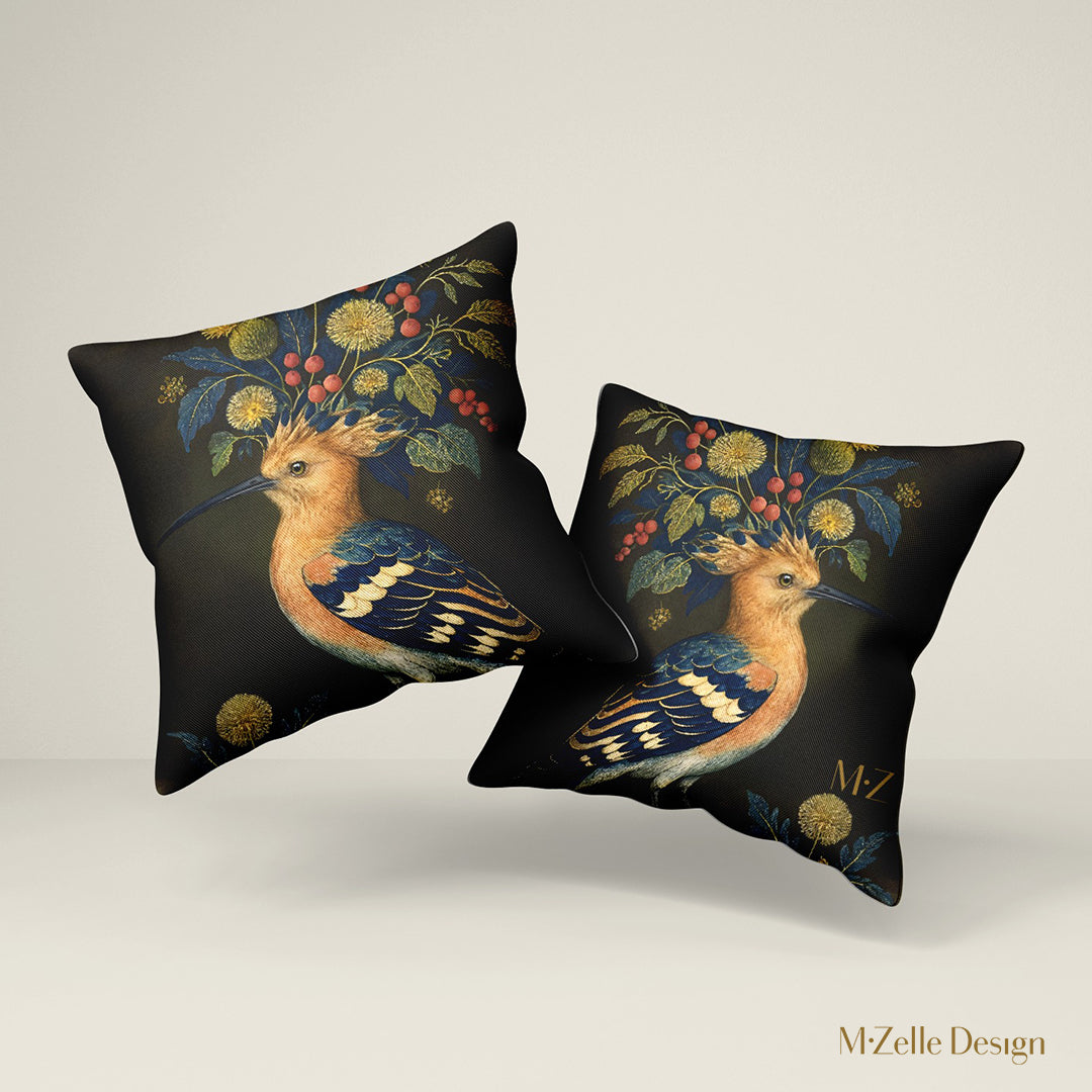 superbes Coussins de décoration OISEAUX Mzelle Design avec une Huppe au Panache Floral artistique sur fond marron chocolat