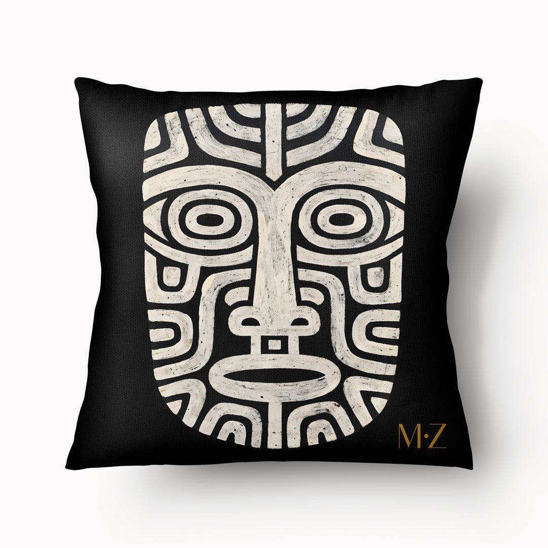 Coussin Décoration Art Précolombien motif beige sur fond noir, Grand Masque Tribal Axayacatl, MZelle design