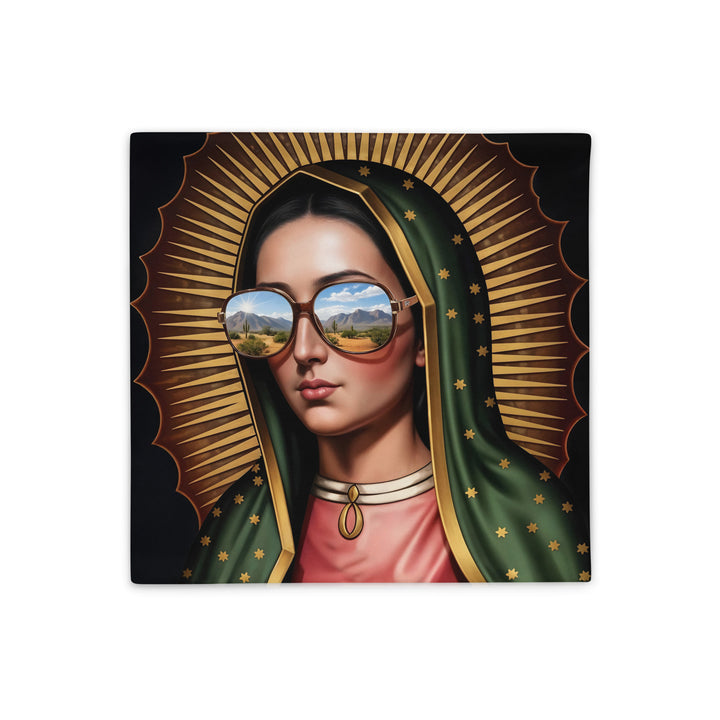 Housse de Coussin Mzelle Design, visage de MADONE  style moderne avec des lunettes et auréole dorée, Vierge de Guadalupe sur fond noir
