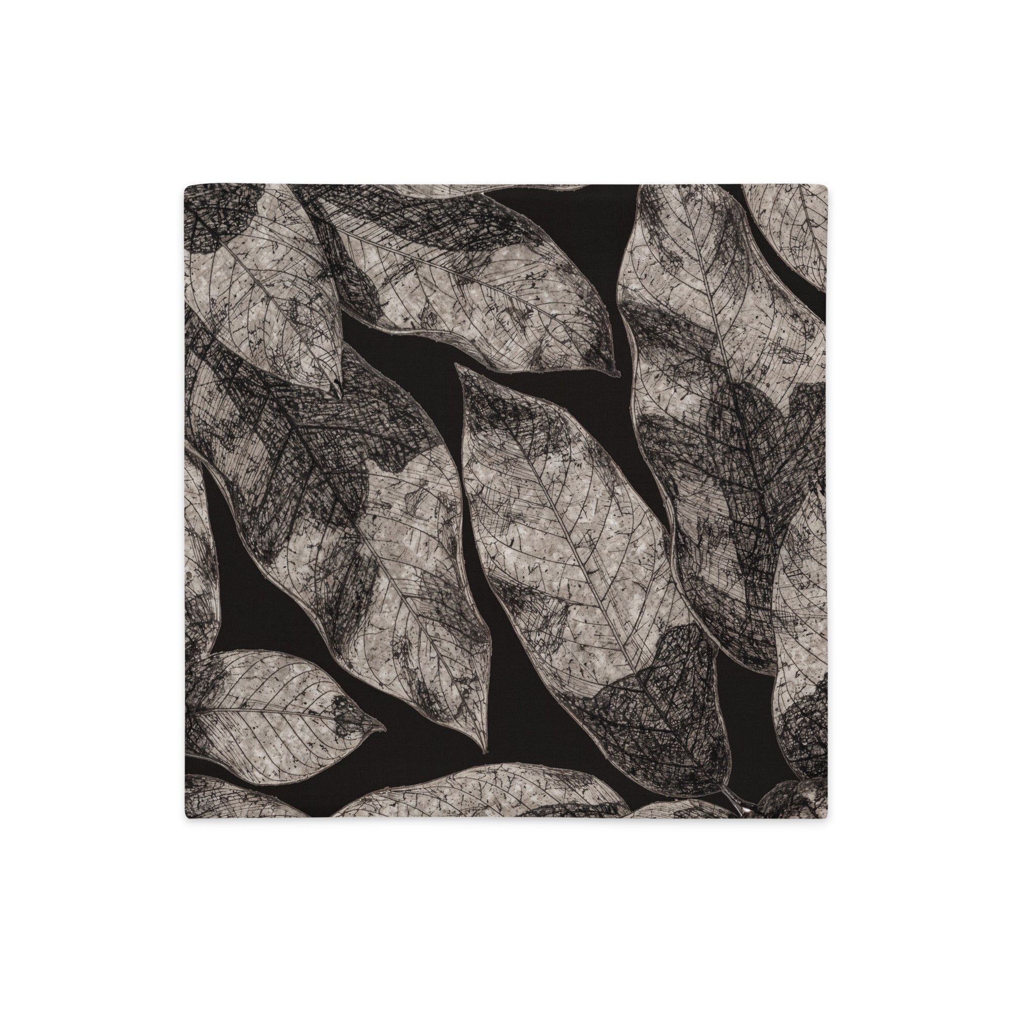 Housse décorative Coussin motif feuilles sur tissu d'aspect lin, mzelle design, design naturaliste de décoration tropicale élégante.