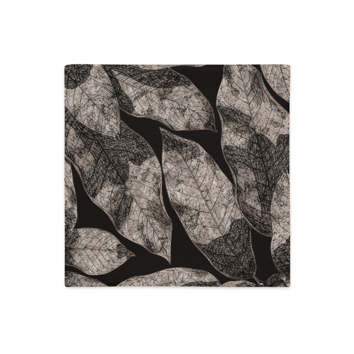 Housse décorative Coussin motif feuilles sur tissu d'aspect lin, mzelle design, design naturaliste de décoration tropicale élégante.