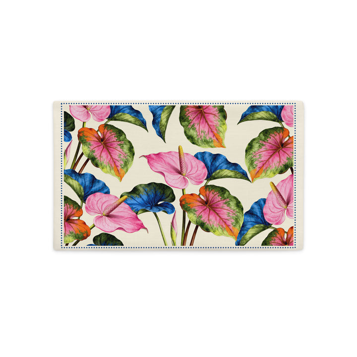 Housse de Coussin mzelle design, aspect lin rectangulaire, décoration tropicale moderne, fleurs anthuriums acidulées.