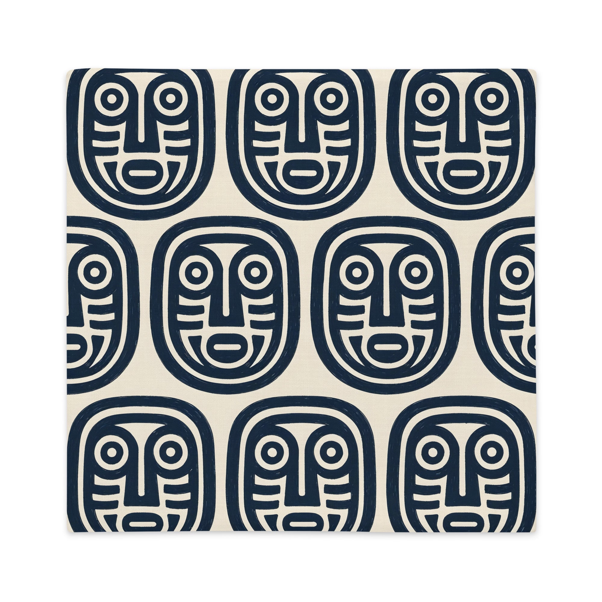 Housse de Coussin mzelle design, motif pétroglyphe roches gravées décoration tropicale chic, minimaliste, fond écru.