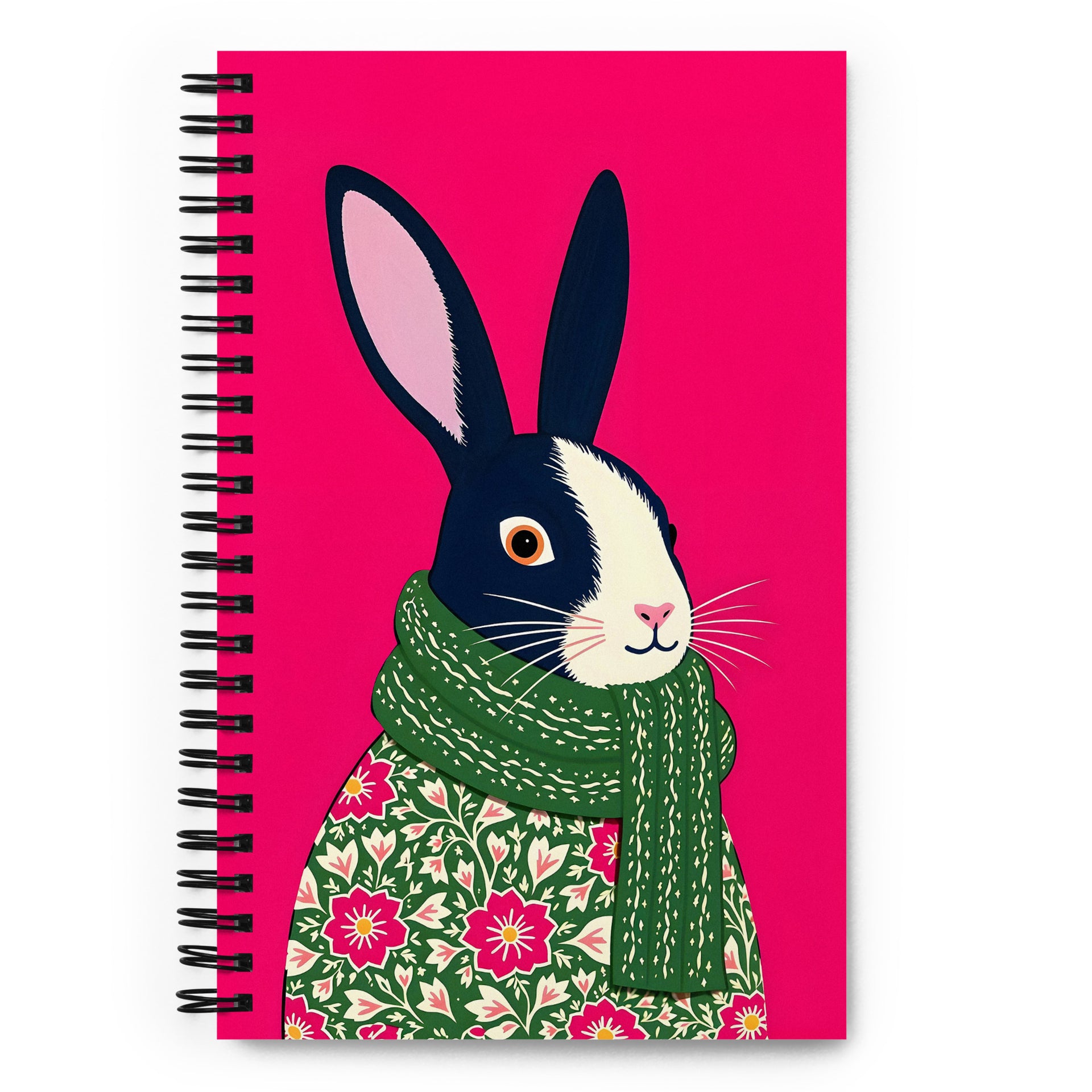 Carnet à spirale A5 MZelle Design Motif illustré moderne de lapins mignons avec une écharpe, recto et verso sur un fond uni rose vif
